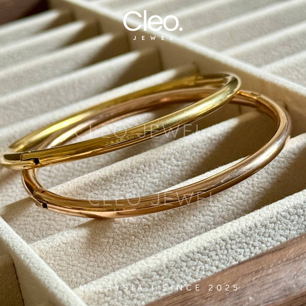 Classic Royale Bangle