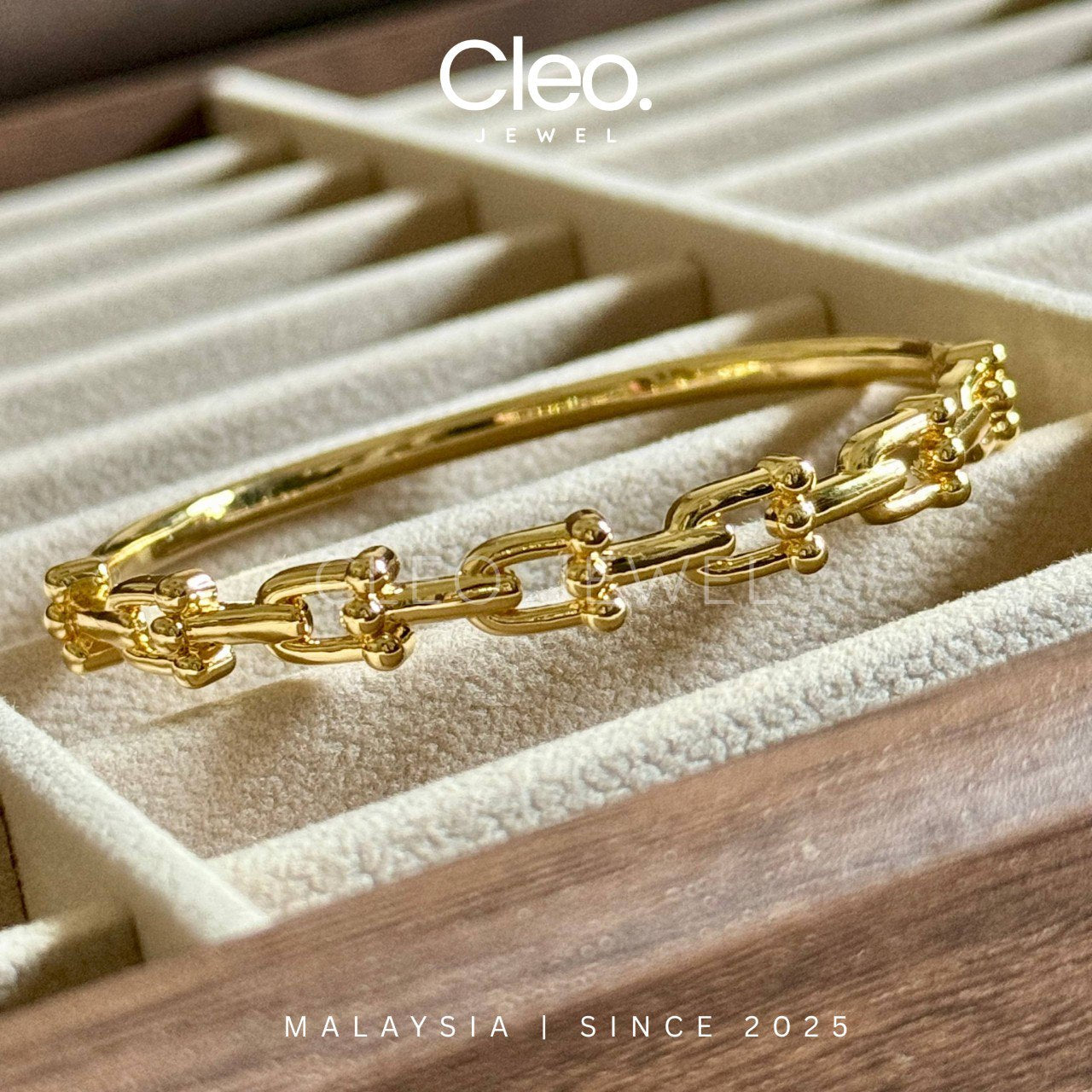 Royal Chain Bangle